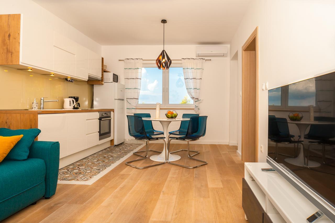 Apartment Mistral