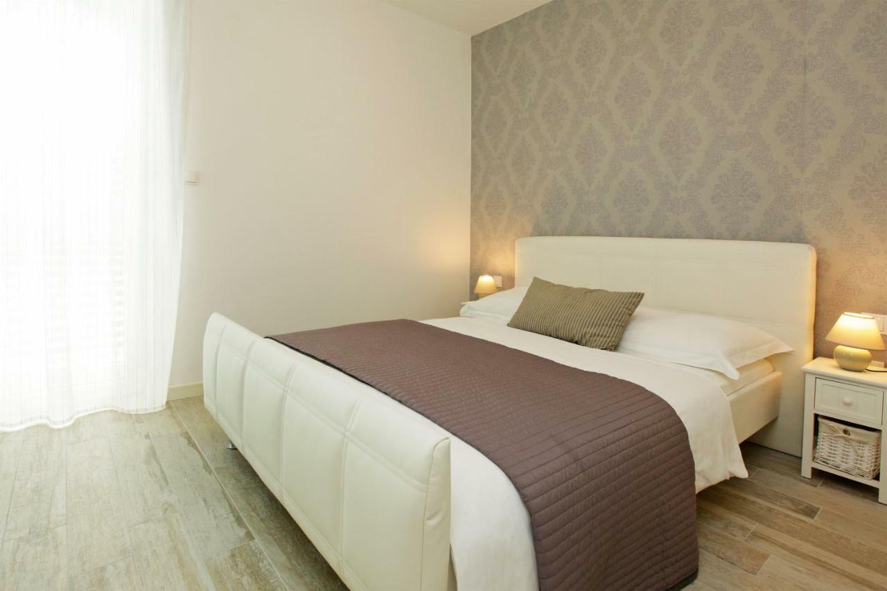 Apartment Mistral Bol